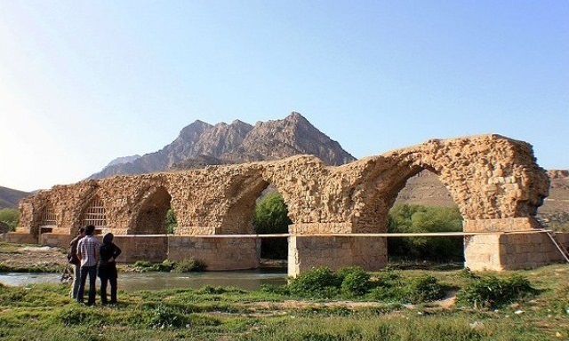 پل گاومیشان ایلام بزرگترین پل تاریخی غرب ایران
