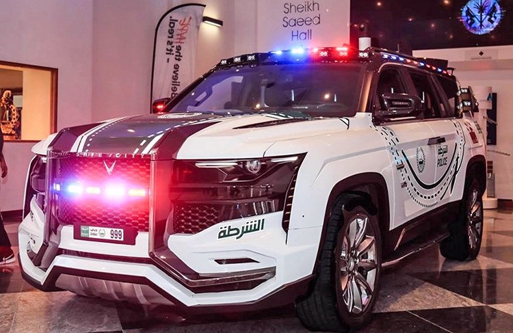 پلیس دوبی شاسی بلند غیاث را به خدمت گرفت