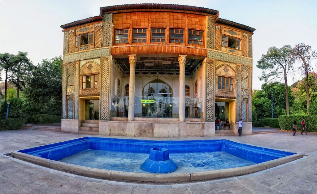 باغ تاریخی دلگشا شیراز باغی با درختان نارنج و پرتقال