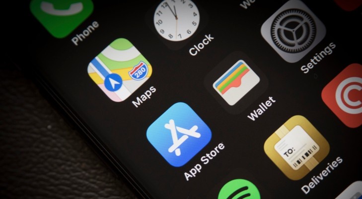 سرانجام اپلیکیشن‌ های ایرانی iOS چه خواهد شد