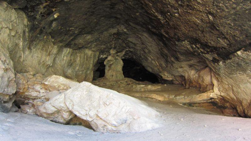 غار دربند رشی شهرستان رودبار گیلان قدیمی ترین سکونتگاه انسان در ایران