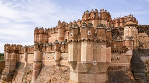 قلعه تاریخی کوکا یکی از منحصر به فردترین قلعه های اسپانیا